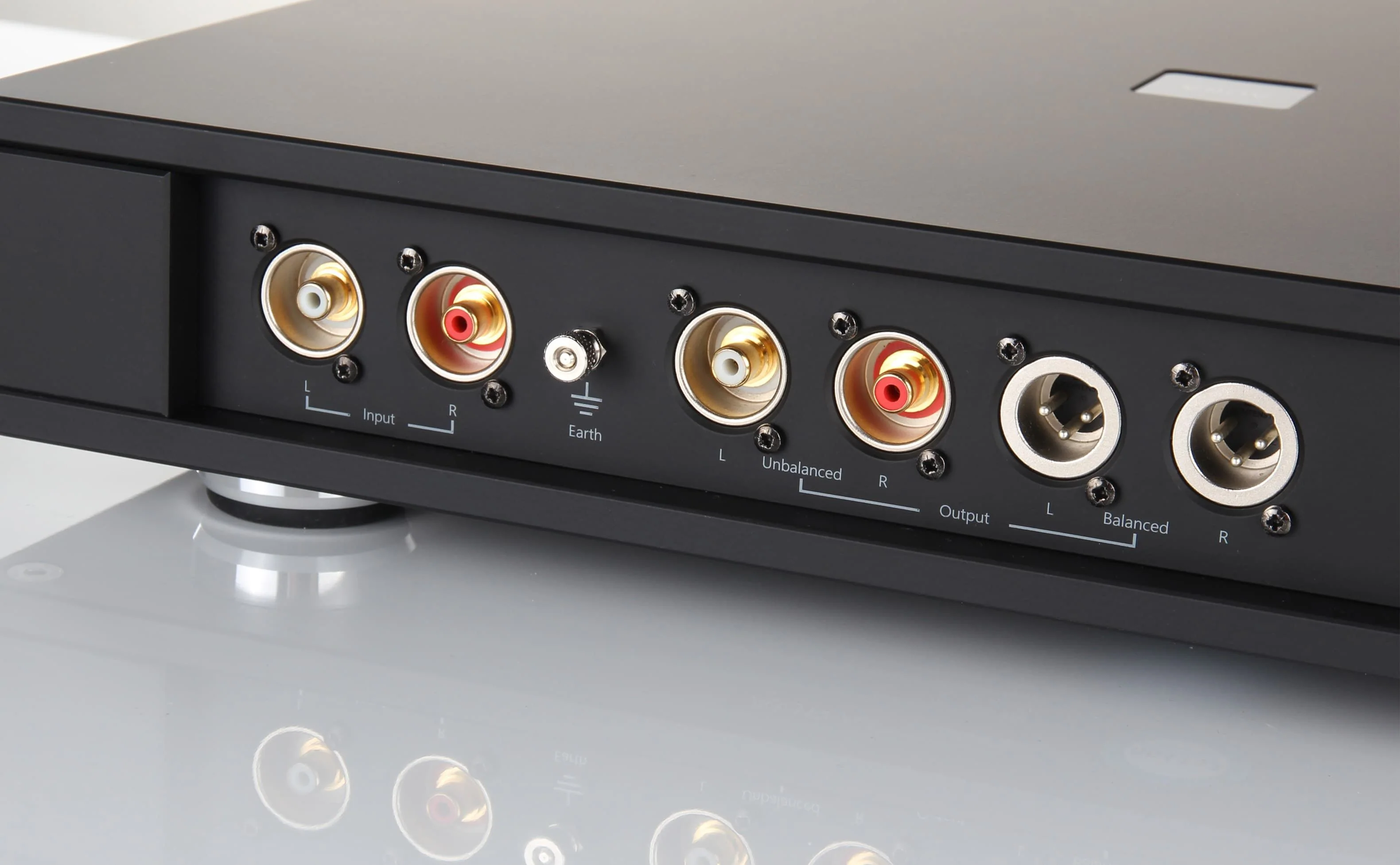 Rega Aura MC Phono Preamplifier - Image 4