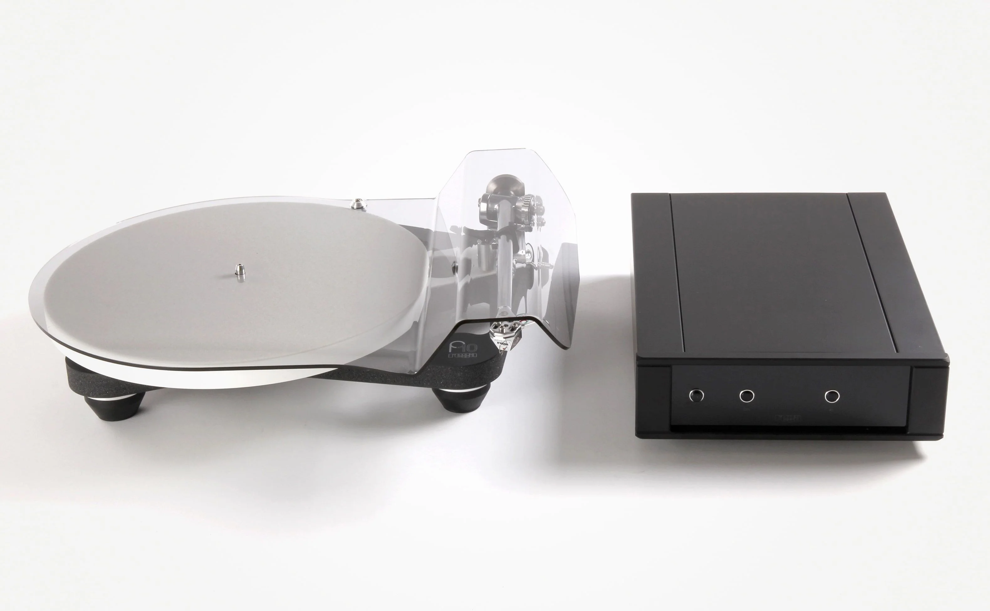 Rega Planar 10 Reference Turntable - Image 4